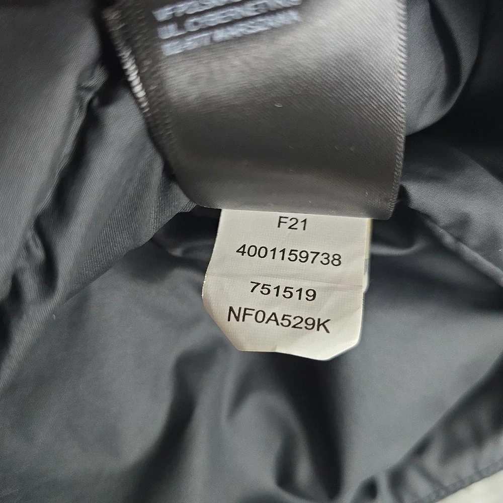 The North Face Mens Everyday Insulated Puffer Jacket XL Black Logo